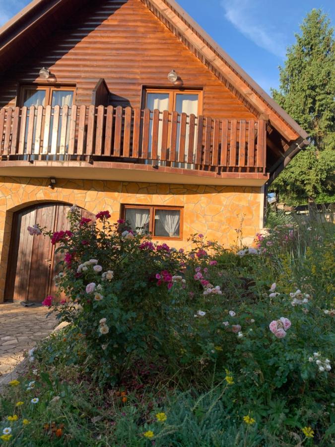 Guesthouse Stefanac Otočac Eksteriør bilde