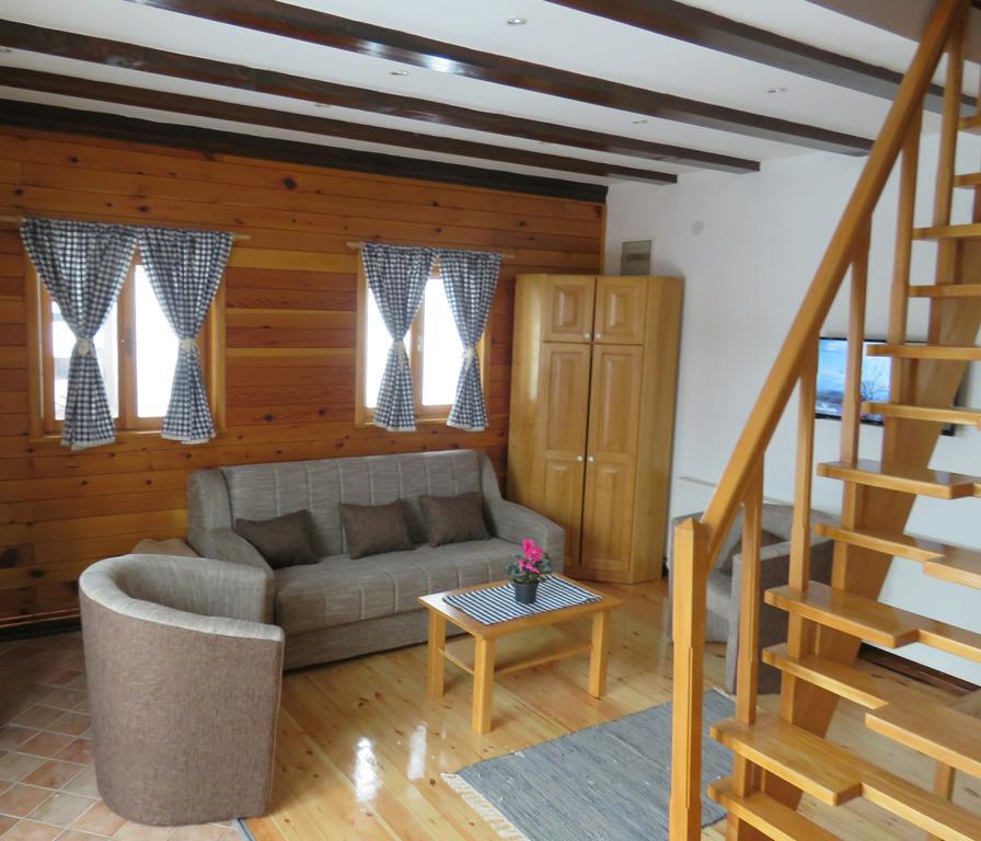 Guesthouse Stefanac Otočac Eksteriør bilde
